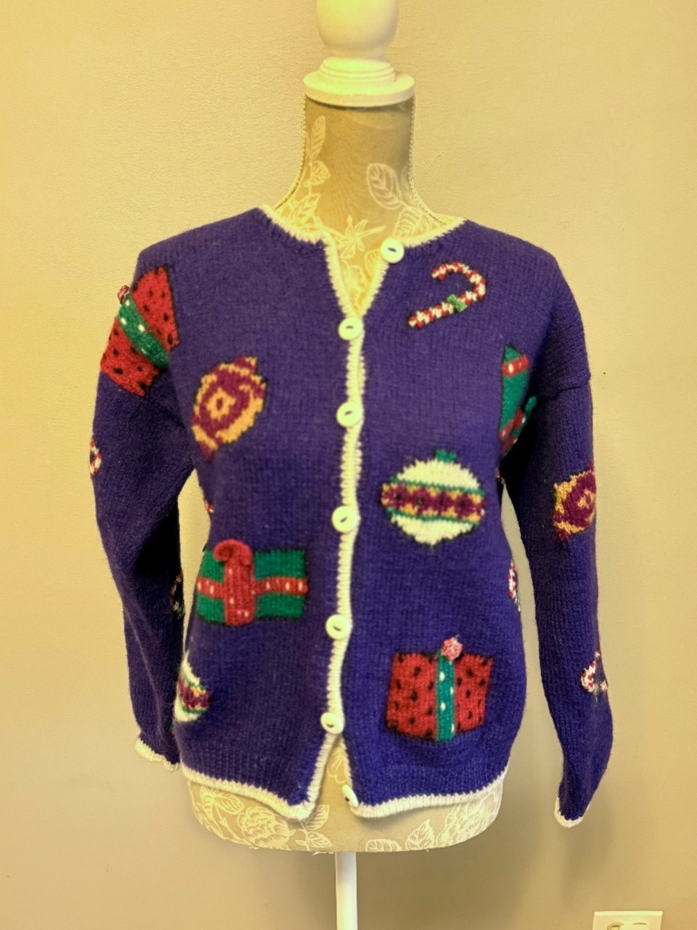 Vintage Allen Solly 100% Wool Christmas Cardigan Purple Holiday M